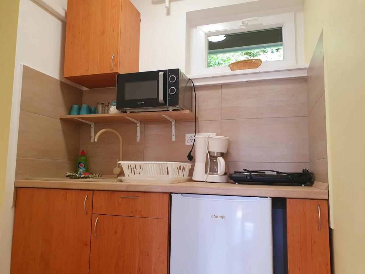 Lavendel Apartments Heviz Bagian luar foto