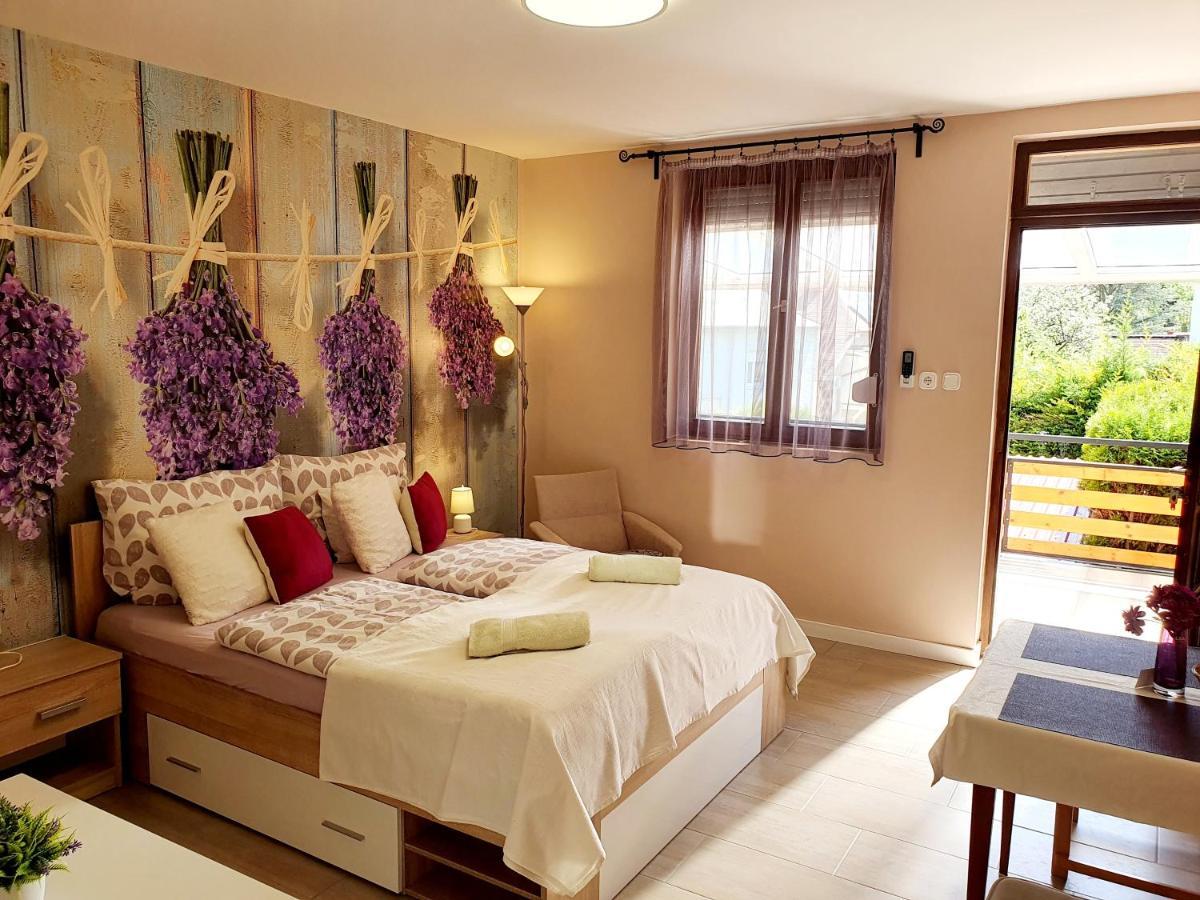 Lavendel Apartments Heviz Bagian luar foto