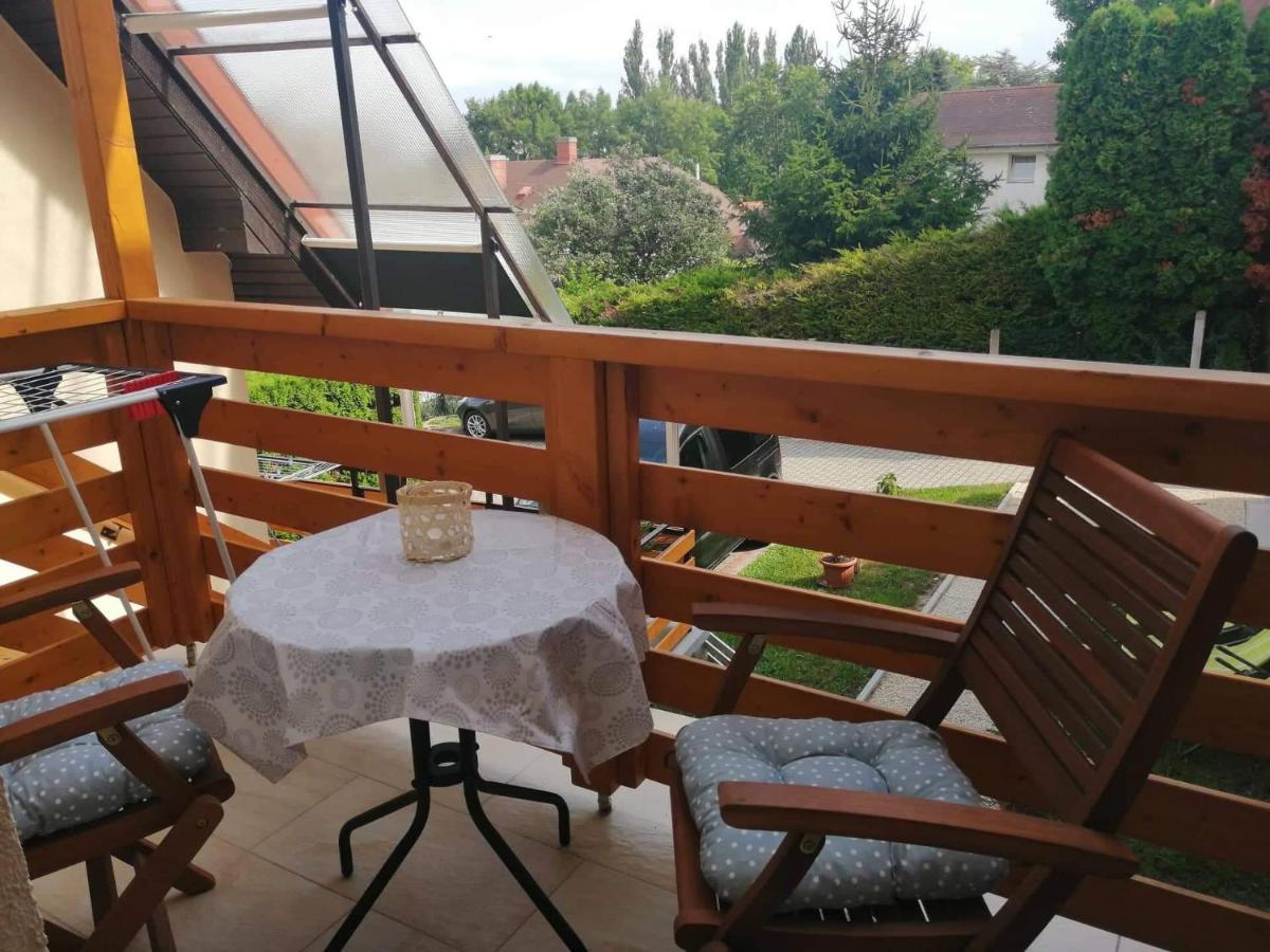Lavendel Apartments Heviz Bagian luar foto